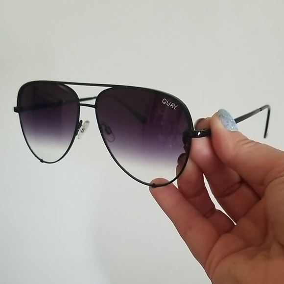 Quay Australia × Desi Perkins High Key Black Aviator Sunglasses - Picture 3 of 14